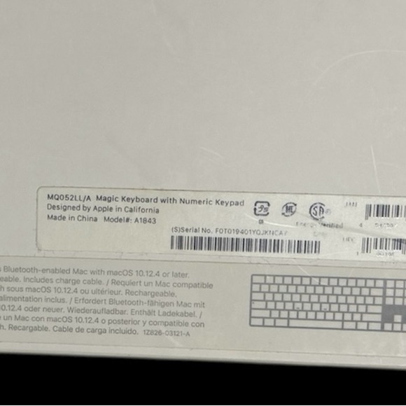 Apple Magic Keyboard with Numeric Keypad - White - Picture 3 of 3